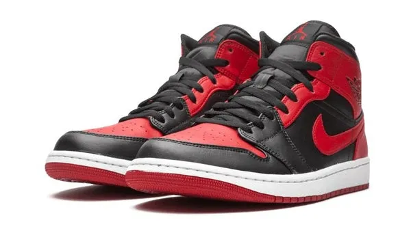 Air Jordan 1 Mid Banned