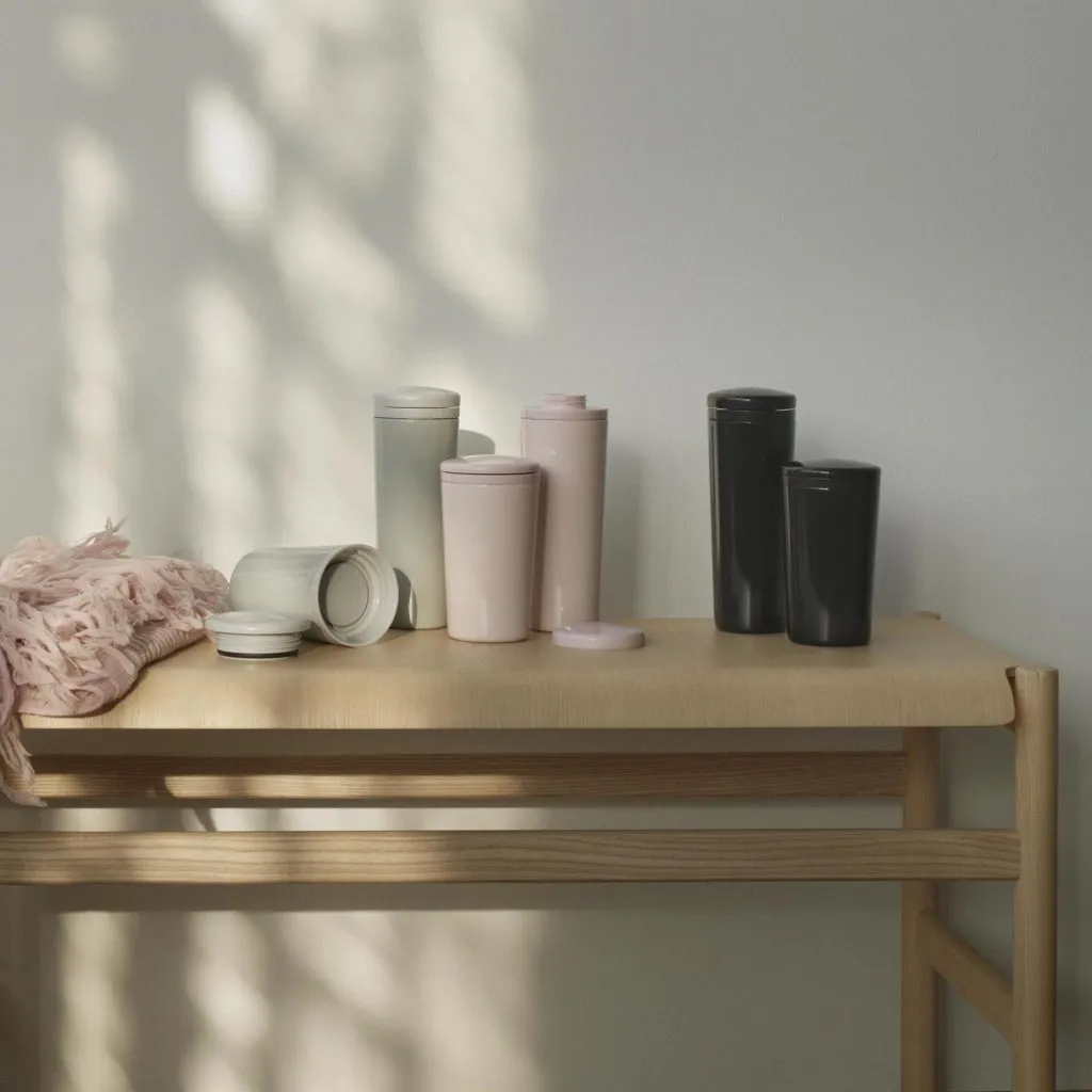 Bouteille isotherme CARRIE 500 ml, gris clair, acier inoxydable, Stelton ✔ 34,09 € ⭕ Kulina