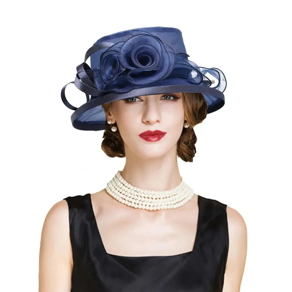 Chapeau de cérémonie vintage avec fleurs