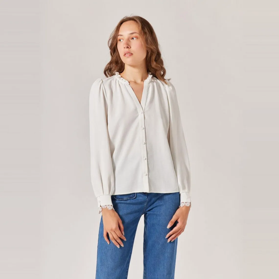 Chemise manches longues dentelle poignets écru | 3 Suisses