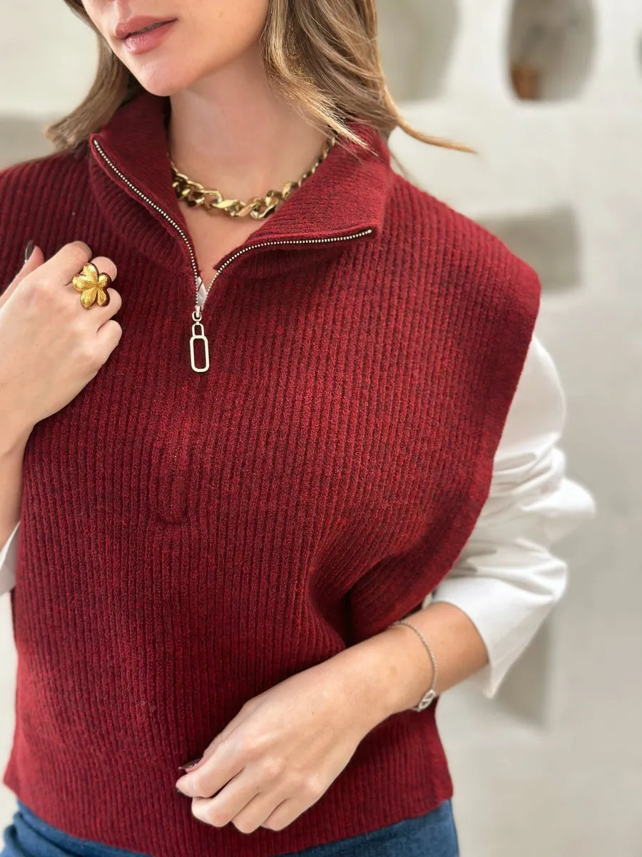 Le pull sans manche Yuri bordeaux