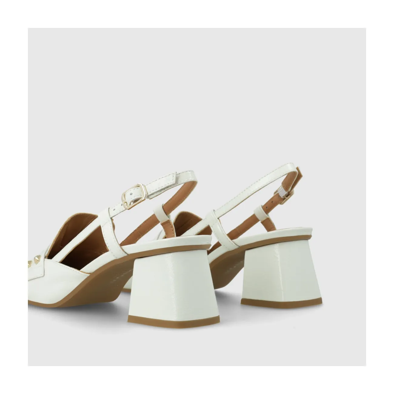 Mocassin slingback pour femme avec talon en cuir effet cuir verni blanc cassé. I LODI Chaussures pour femme online.