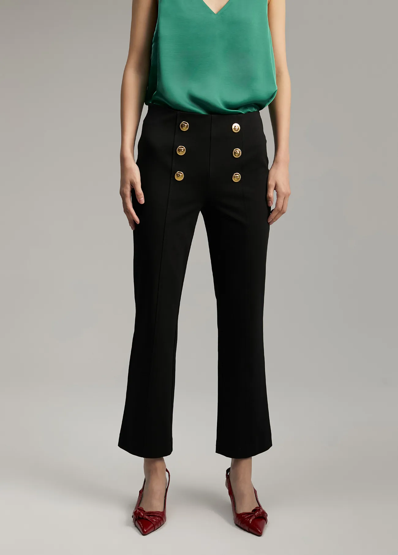 Pantalon détail boutons